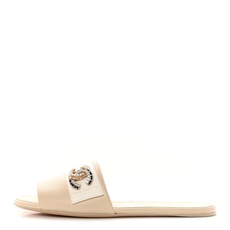 CHANEL Lambskin Pearl Crystal CC Mules Sandals 38 Beige 